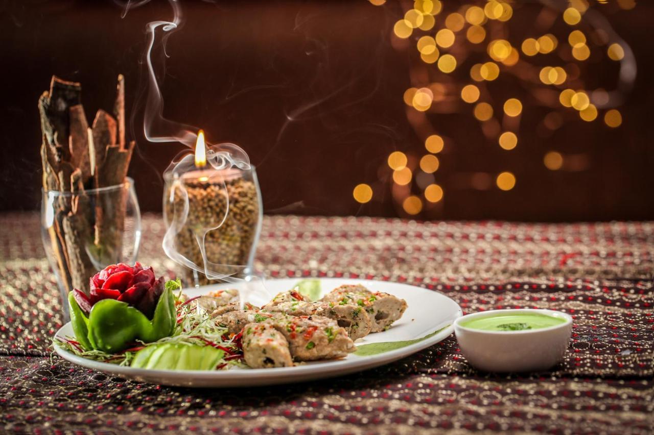 The Mahal Inn Jamshedpur Ngoại thất bức ảnh